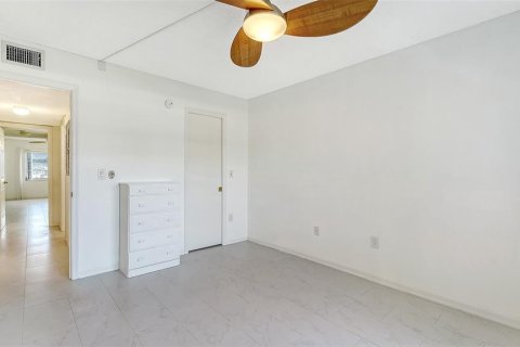 Copropriété à vendre à Bradenton, Floride: 2 chambres, 129.04 m2 № 2383661 - photo 30