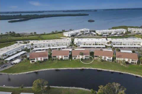 Condo à Bradenton, Floride, 2 chambres  № 2383661
