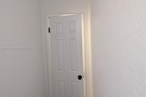 Villa ou maison à louer à Lakeland, Floride: 2 chambres № 2084264 - photo 7