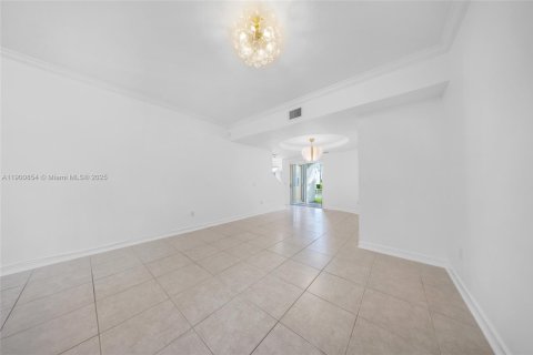 Casa en alquiler en Aventura, Florida, 3 dormitorios, 208.66 m2 № 1953559 - foto 9