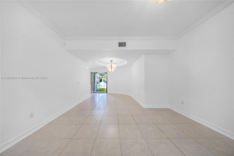 Casa en alquiler en Aventura, Florida, 3 dormitorios, 208.66 m2 № 1953559 - foto 7