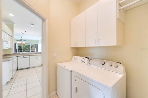 House in Fort Myers, Florida 2 bedrooms, 162.21 sq.m. № 1618650 - photo 29