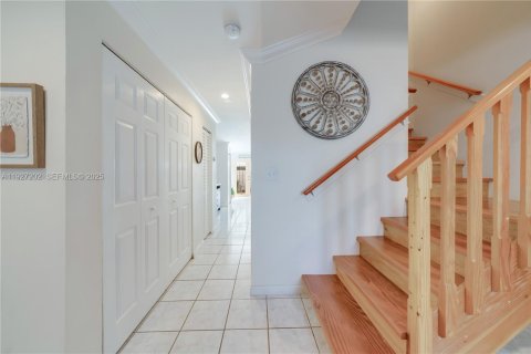 Condo in Miami, Florida, 2 bedrooms № 1986702 - photo 8