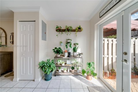 Condo in Miami, Florida, 2 bedrooms № 1986702 - photo 18