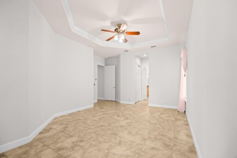 Casa en venta en Palm City, Florida, 3 dormitorios, 207.17 m2 № 2088220 - foto 19