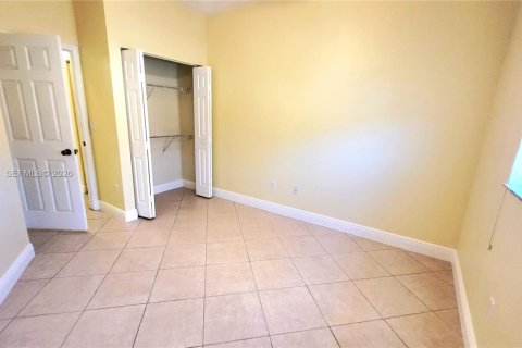 Снять в аренду таунхаус в Дания-Бич, Флорида 3 спальни, 150.13м2, № 2004600 - фото 25