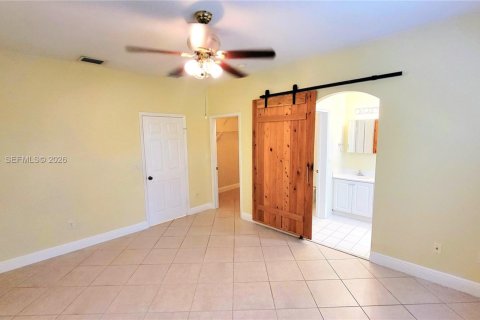 Снять в аренду таунхаус в Дания-Бич, Флорида 3 спальни, 150.13м2, № 2004600 - фото 14