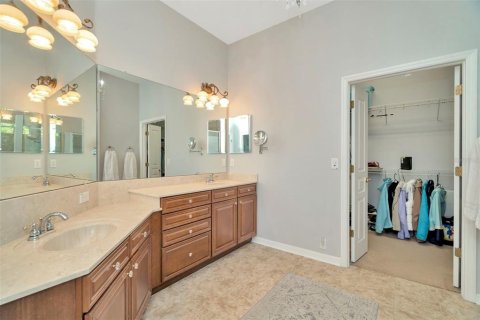 House in Land O' Lakes, Florida 4 bedrooms, 255.39 sq.m. № 1591828 - photo 22