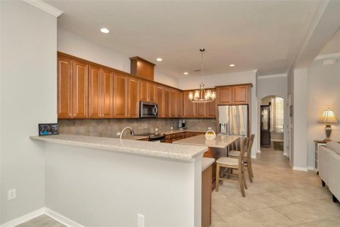 House in Land O' Lakes, Florida 4 bedrooms, 255.39 sq.m. № 1591828 - photo 12