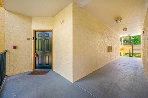 Copropriété à louer à Tampa, Floride: 1 chambre, 68.19 m2 № 2105423 - photo 3