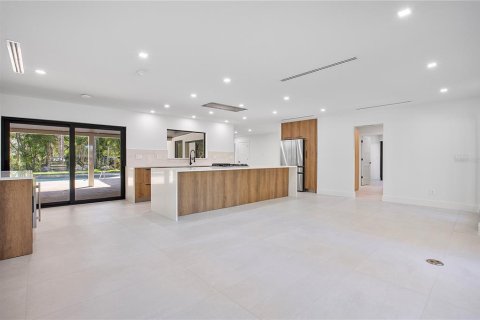 Villa ou maison à vendre à Fort Myers, Floride: 4 chambres, 207.36 m2 № 2415018 - photo 9