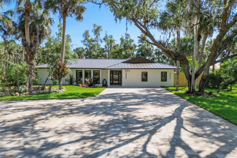 Villa ou maison à vendre à Fort Myers, Floride: 4 chambres, 207.36 m2 № 2415018 - photo 3