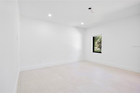 Villa ou maison à vendre à Fort Myers, Floride: 4 chambres, 207.36 m2 № 2415018 - photo 14