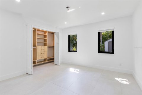 Villa ou maison à vendre à Fort Myers, Floride: 4 chambres, 207.36 m2 № 2415018 - photo 18