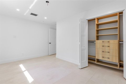 Villa ou maison à vendre à Fort Myers, Floride: 4 chambres, 207.36 m2 № 2415018 - photo 19