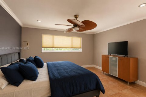 Copropriété à vendre à North Miami Beach, Floride: 2 chambres, 120.77 m2 № 2282270 - photo 10