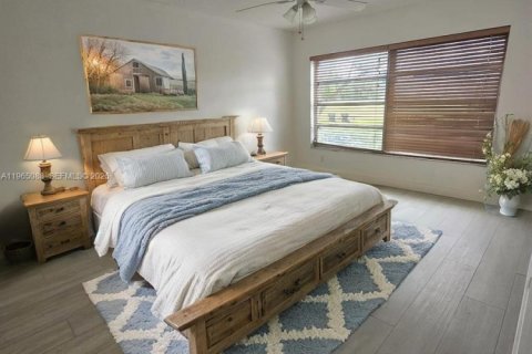 Condo in Pompano Beach, Florida, 1 bedroom № 2026383 - photo 11