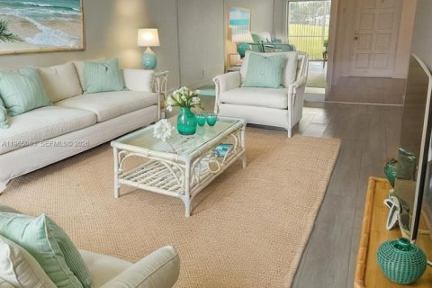 Condo in Pompano Beach, Florida, 1 bedroom № 2026383 - photo 10