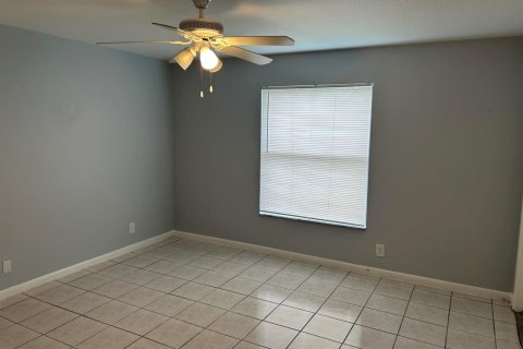 Copropriété à louer à Lantana, Floride: 2 chambres, 95.6 m2 № 2188358 - photo 4