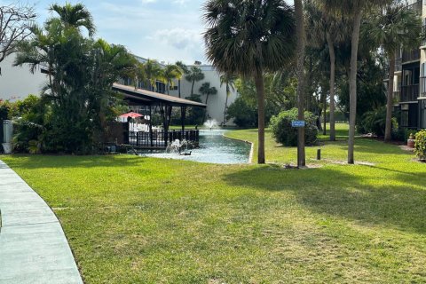 Copropriété à louer à Lantana, Floride: 2 chambres, 95.6 m2 № 2188358 - photo 17