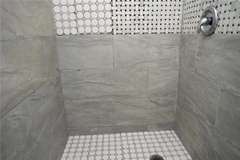 House in Sunrise, Florida 243.13 sq.m. № 2040979 - photo 14