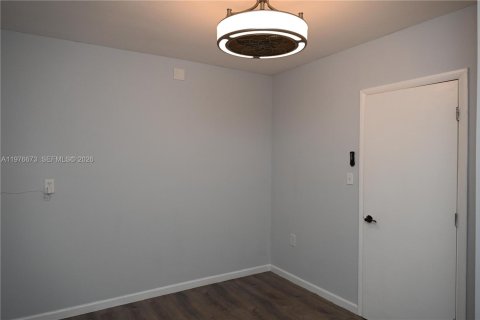 House in Sunrise, Florida 243.13 sq.m. № 2040979 - photo 10