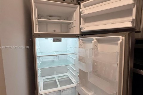 House in Sunrise, Florida 243.13 sq.m. № 2040979 - photo 7