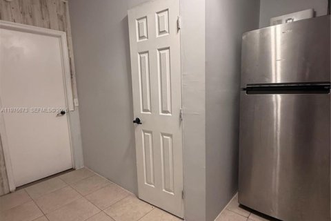 House in Sunrise, Florida 243.13 sq.m. № 2040979 - photo 8