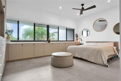 Townhouse in Sunny Isles Beach, Florida 4 bedrooms, 225.29 sq.m. № 2037022 - photo 21