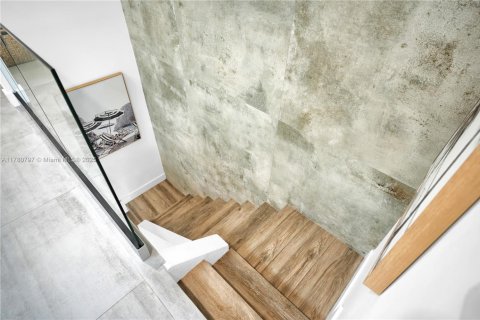 Townhouse in Sunny Isles Beach, Florida 4 bedrooms, 225.29 sq.m. № 2037022 - photo 10