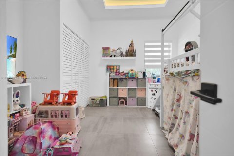 Townhouse in Sunny Isles Beach, Florida 4 bedrooms, 225.29 sq.m. № 2037022 - photo 30