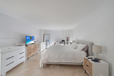Copropriété à vendre à Miami Beach, Floride: 2 chambres, 122.63 m2 № 1999129 - photo 14