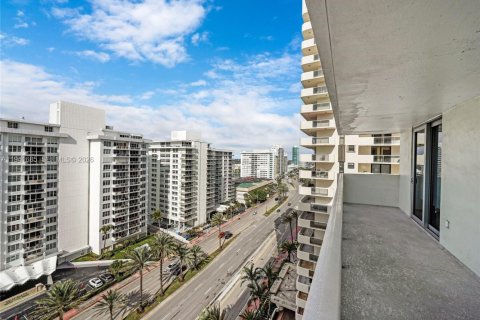 Copropriété à vendre à Miami Beach, Floride: 2 chambres, 122.63 m2 № 1999129 - photo 5