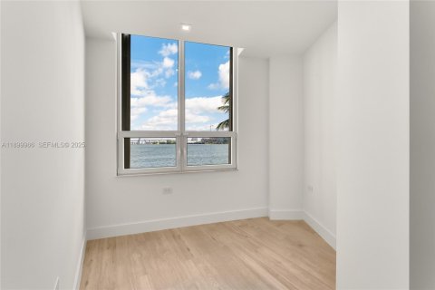 Купить кондоминиум в Майами, Флорида 4 спальни, 302.58м2, № 2154784 - фото 25