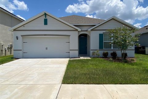 House in Haines City, Florida 4 bedrooms, 173.45 sq.m. № 1912410 - photo 1