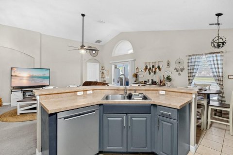 Casa en venta en Kissimmee, Florida, 4 dormitorios, 170.57 m2 № 2277385 - foto 8