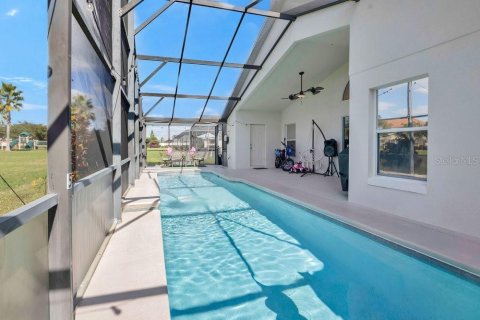 Casa en venta en Kissimmee, Florida, 4 dormitorios, 170.57 m2 № 2277385 - foto 24