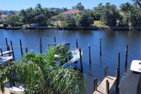Condominio en alquiler en Delray Beach, Florida, 2 dormitorios, 140.47 m2 № 1811312 - foto 2