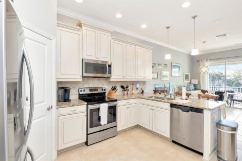 Touwnhouse à vendre à Indian Rocks Beach, Floride: 4 chambres, 179.77 m2 № 2135015 - photo 13