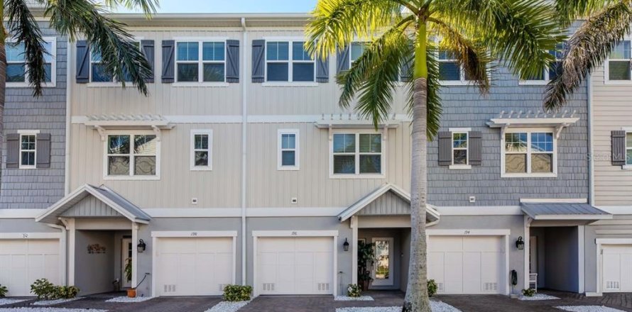 Touwnhouse à Indian Rocks Beach, Floride 4 chambres, 179.77 m2 № 2135015