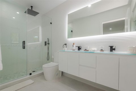 House in Fort Lauderdale, Florida 3 bedrooms, 123 sq.m. № 1655249 - photo 17