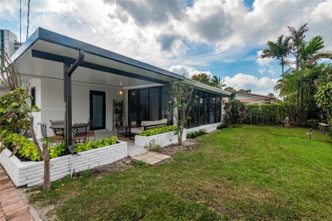House in Fort Lauderdale, Florida 3 bedrooms, 123 sq.m. № 1655249 - photo 12