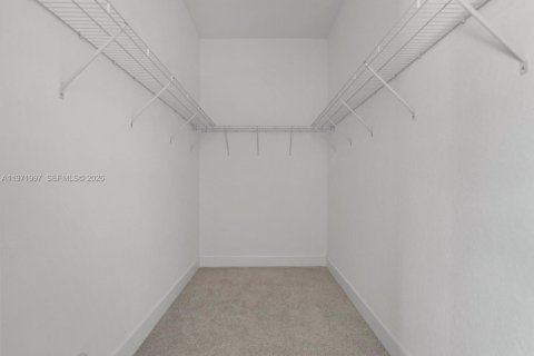 House in Homestead, Florida 4 bedrooms, 146.32 sq.m. № 2032520 - photo 21