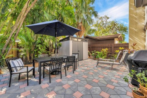 Townhouse in Dania Beach, Florida 3 bedrooms, 157.56 sq.m. № 2020876 - photo 28