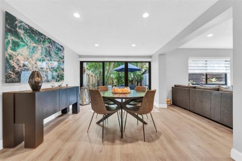 Townhouse in Dania Beach, Florida 3 bedrooms, 157.56 sq.m. № 2020876 - photo 24