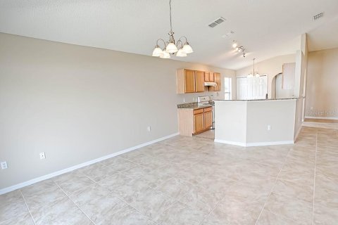 Villa ou maison à louer à Eustis, Floride: 3 chambres, 149.39 m2 № 2091543 - photo 7