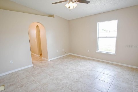 Villa ou maison à louer à Eustis, Floride: 3 chambres, 149.39 m2 № 2091543 - photo 18