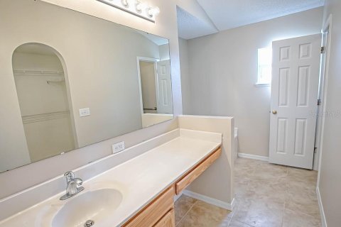 Villa ou maison à louer à Eustis, Floride: 3 chambres, 149.39 m2 № 2091543 - photo 21