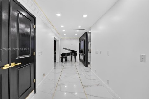 Villa ou maison à vendre à Plantation, Floride: 5 chambres, 292.08 m2 № 2266022 - photo 7