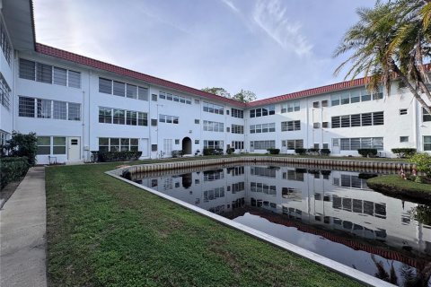 Copropriété à vendre à Winter Haven, Floride: 1 chambre, 86.49 m2 № 2214063 - photo 16